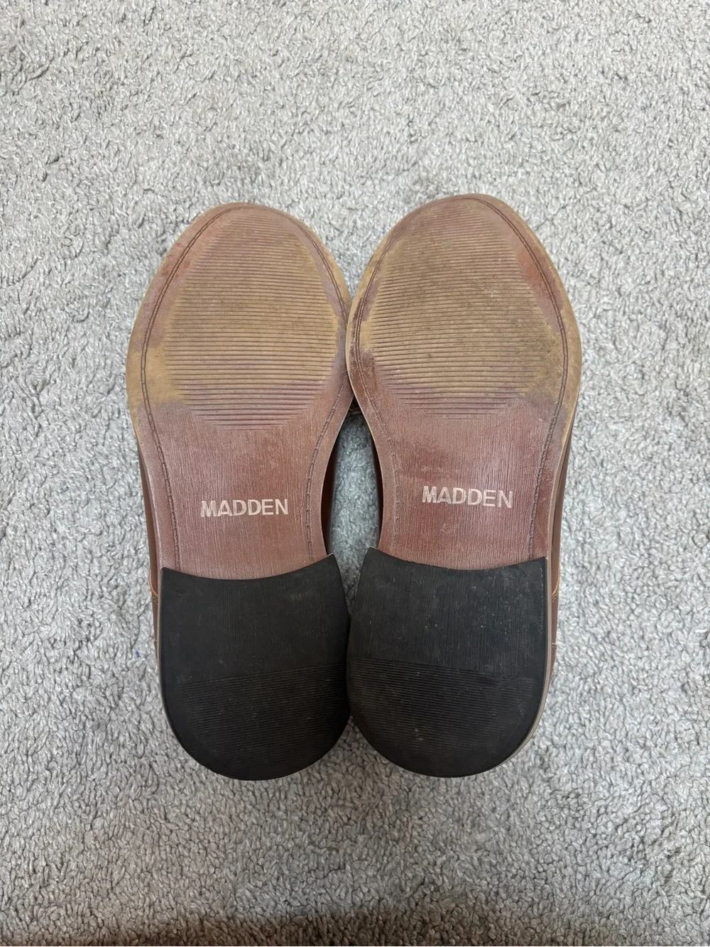 Madden Men’s Tan Leather Derby Shoes. Size 9M